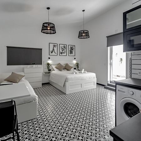 Apartamentos Pino Benidorm Quarto foto