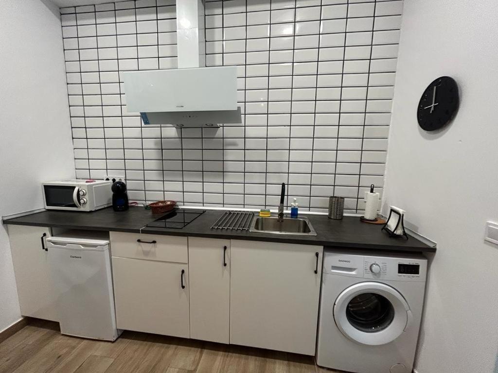 Apartamentos Pino Benidorm Quarto foto